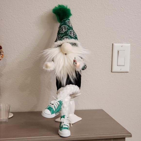 Starbucks inspired gnome - Picture 9 of 9